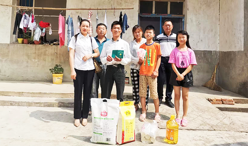 Anhui Dushi Group approaches the assistance activity in Wugang Village